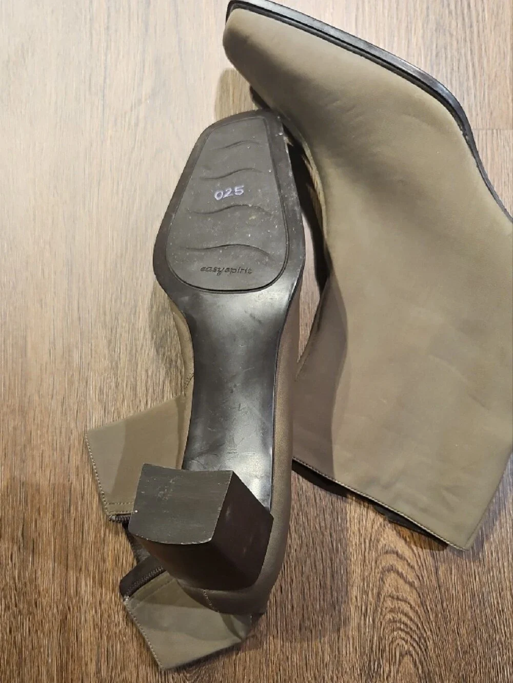 Easy Spirit Olive Ankle Boots, Nwot, Sz 10
